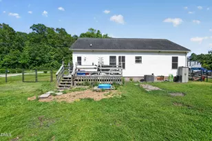 142 Lovers Ln, Elizabeth City, NC 27909 - Photo 13