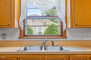 605 N Baker St, Four Oaks, NC 27524 - Photo 9