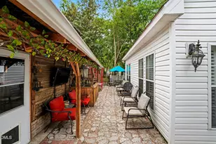 203 E Davis St, Smithfield, NC 27577 - Photo 23