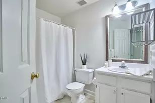 111 Windward Ct, Cary, NC 27513 - Photo 17