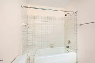 105 Bristol Dr, Chapel Hill, NC 27516 - Photo 23