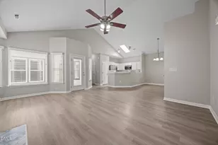 128 Sterlingdaire Dr, Cary, NC 27511 - Photo 9
