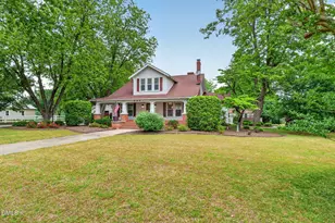 804 W Main St, Benson, NC 27504 - Photo 7