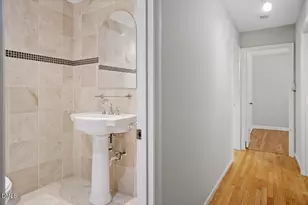 1405 Fairway Ridge Dr, Raleigh, NC 27606 - Photo 17
