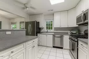 305 Glen Echo Ln, Cary, NC 27518 - Photo 19