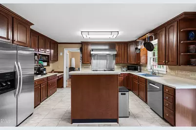 8824 Woodyhill Road, Raleigh, NC 27613 - Photo 17