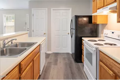 4001 Mindspring Drive, Raleigh, NC 27610 - Photo 9