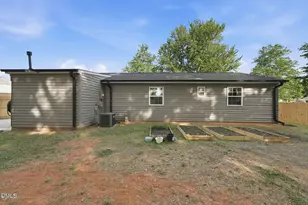 1230 Melrose Dr, Burlington, NC 27217 - Photo 15