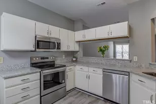 6020 Winterpointe Ln, Raleigh, NC 27606 - Photo 13