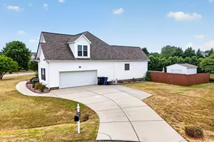 8101 Claybrooke Ct, Willow Springs, NC 27592 - Photo 3