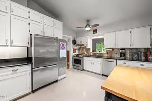 1401 Old Trinity Cir, Raleigh, NC 27607 - Photo 35