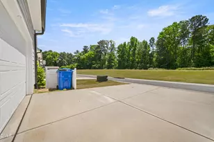 301 Ribbon Rail St, Fuquay Varina, NC 27526 - Photo 31