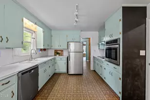 2718 Cammie St, Durham, NC 27705 - Photo 17