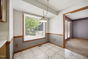 8113 Round Oak Rd, Raleigh, NC 27616 - Photo 7