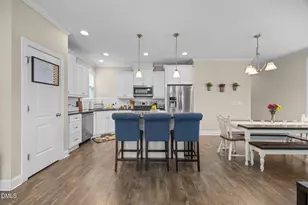 208 Log Pond Ct, Apex, NC 27502 - Photo 7