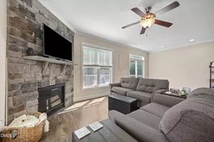 208 Log Pond Ct, Apex, NC 27502 - Photo 15