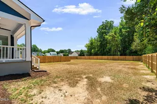 318 Powhatan Dr, Fuquay Varina, NC 27526 - Photo 13