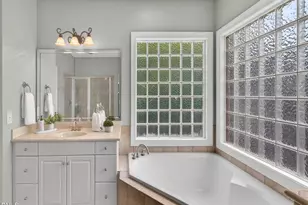 909 Carpenter Town Ln, Cary, NC 27519 - Photo 21