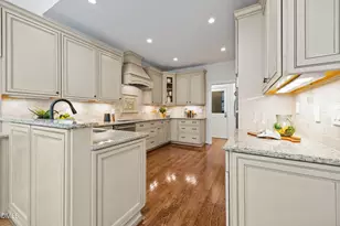 101 Coventry Ln, Cary, NC 27511 - Photo 13