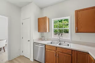 512 Misty Groves Cir, Morrisville, NC 27560 - Photo 5