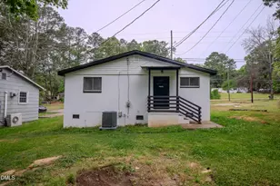 762 Hillsboro St, Pittsboro, NC 27312 - Photo 3