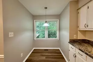 126 Bay Dr, Cary, NC 27511 - Photo 9