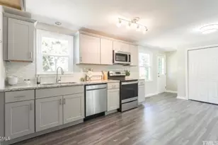409 Dudley Ave, Sanford, NC 27330 - Photo 9