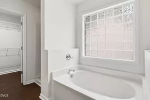 815 Brookhannah Ct, Fuquay Varina, NC 27526 - Photo 33