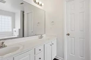 815 Brookhannah Ct, Fuquay Varina, NC 27526 - Photo 5