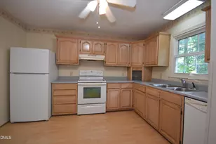 309 Holtz Ln, Cary, NC 27511 - Photo 9