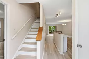 107 Weatherstone Dr, Chapel Hill, NC 27514 - Photo 5