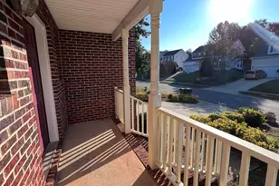 201 Tecumseh Ct, Cary, NC 27513 - Photo 3