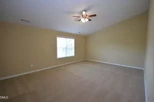 201 Tecumseh Ct, Cary, NC 27513 - Photo 23