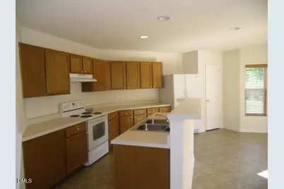 816 Statler Drive, Durham, NC 27703 - Photo 3