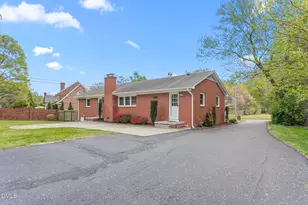 2431 Hickory Ave, Burlington, NC 27215 - Photo 27