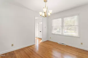2431 Hickory Ave, Burlington, NC 27215 - Photo 7
