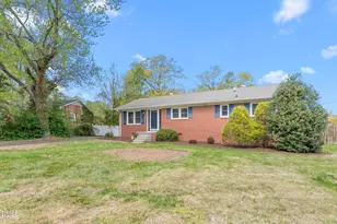 2431 Hickory Ave, Burlington, NC 27215 - Photo 3