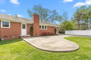 2431 Hickory Ave, Burlington, NC 27215 - Photo 25