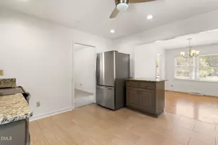 2431 Hickory Ave, Burlington, NC 27215 - Photo 11