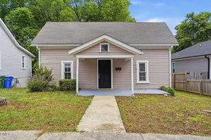 204 W Hill St, Benson, NC 27504 - Photo 1