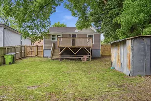 204 W Hill St, Benson, NC 27504 - Photo 23