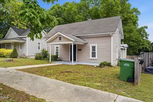 204 W Hill St, Benson, NC 27504 - Photo 1