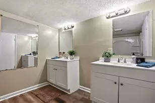204 W Hill St, Benson, NC 27504 - Photo 15