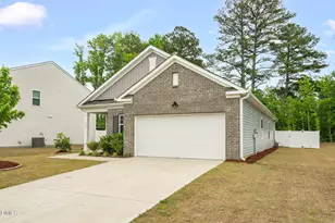 948 Berkeley Glen Rd, Zebulon, NC 27597 - Photo 3