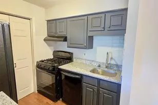 1300 Hillbrow Ln, Raleigh, NC 27615 - Photo 9