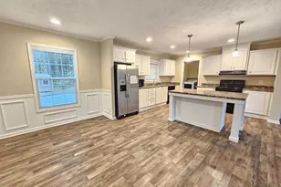 208 Loop Rd, Bunnlevel, NC 28323 - Photo 9