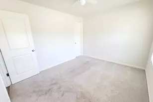 1315 Winter Sweet Ct, Raleigh, NC 27610 - Photo 5