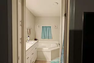 87 E Williams St, Coats, NC 27521 - Photo 25