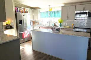 87 E Williams St, Coats, NC 27521 - Photo 3
