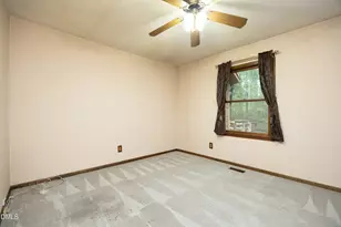 9816 Leslie Dr, Chapel Hill, NC 27516 - Photo 15